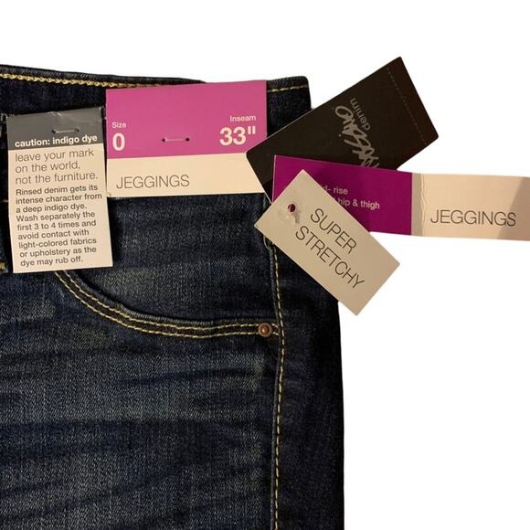 Mossimo Mid-Rise Stretch Jeggings Dark Wash Size 0/25 NWT - Picture 4 of 4